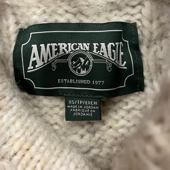 American eagle cropped turtleneck sweater! - Picture 3 of 3